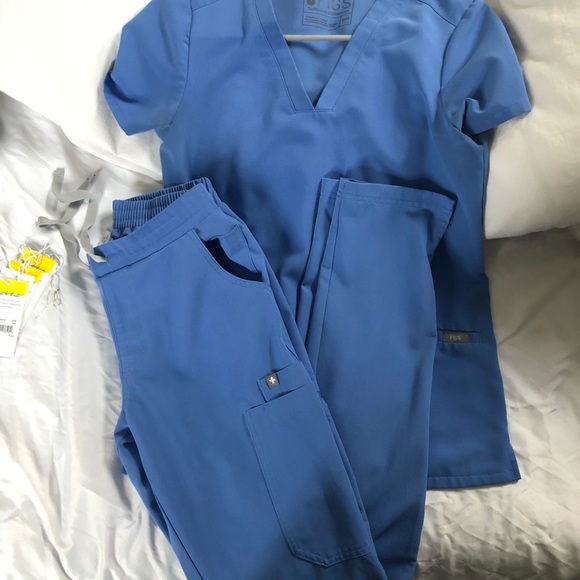 FIGS (Wearfigs) Ceil Blue set - Picture 2 of 6